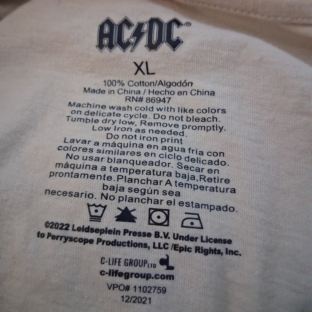 AC/DC Black and Cream Graphic Crop Top Size M - Picture 3 of 5